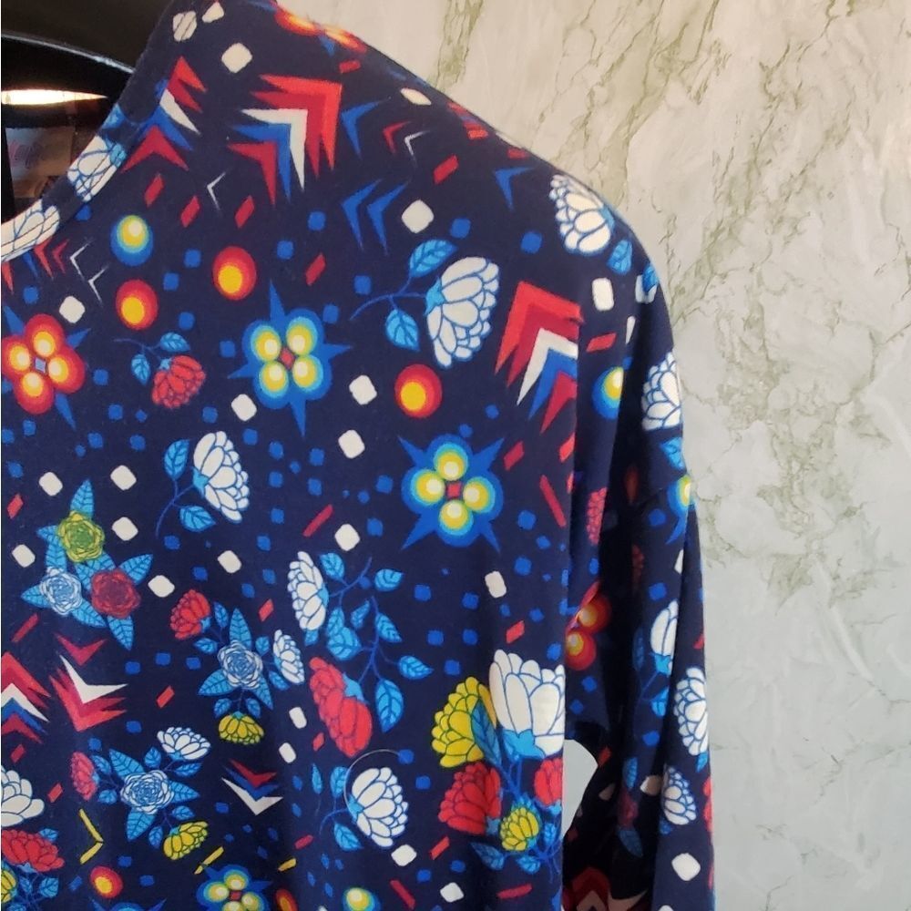LuLaRoe Top - Picture 4 of 8